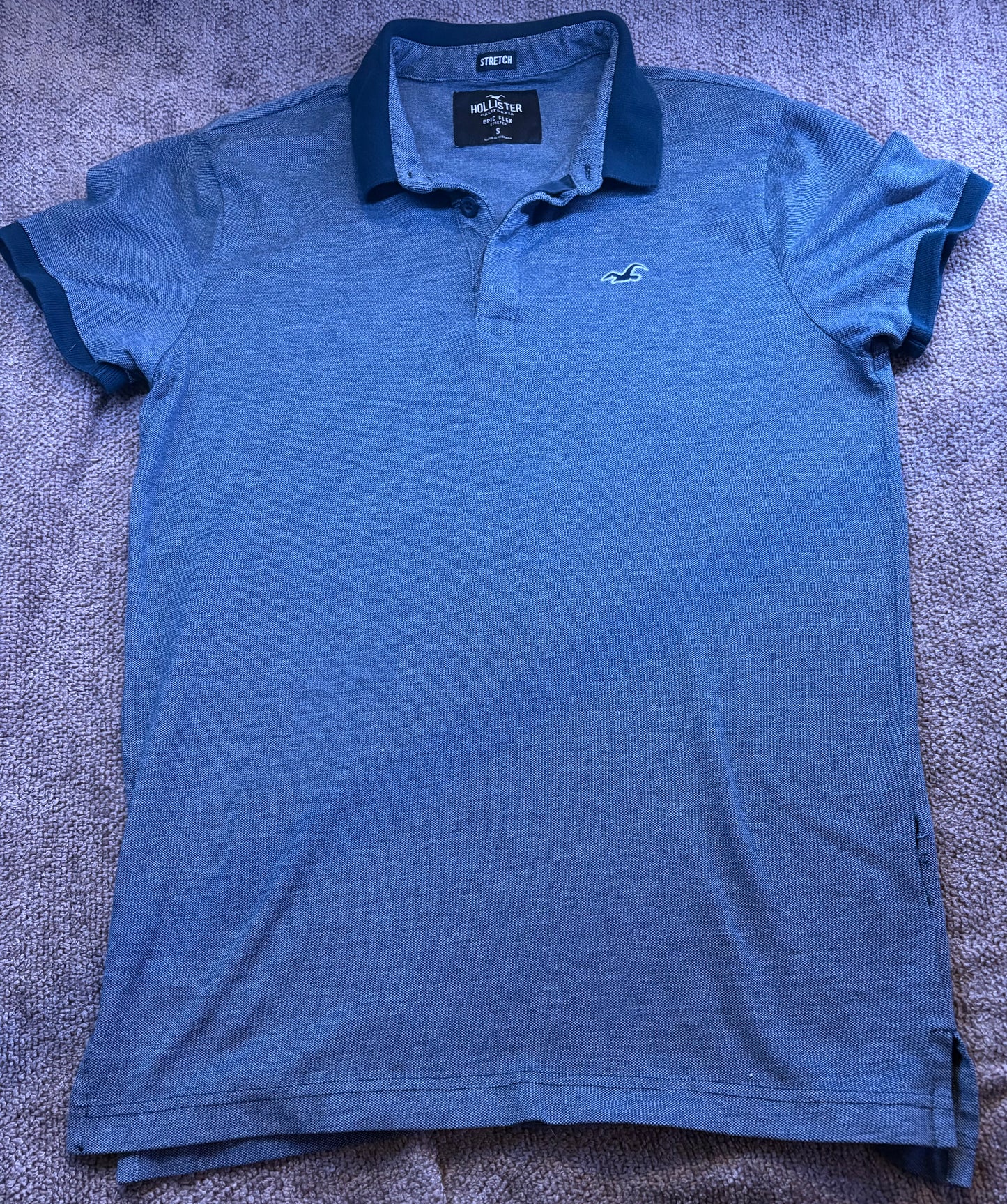 Hollister Shirt Gray/Blue (Small)